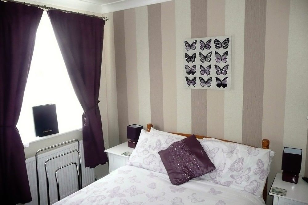Twin Palms Guesthouse Great Yarmouth Exterior photo