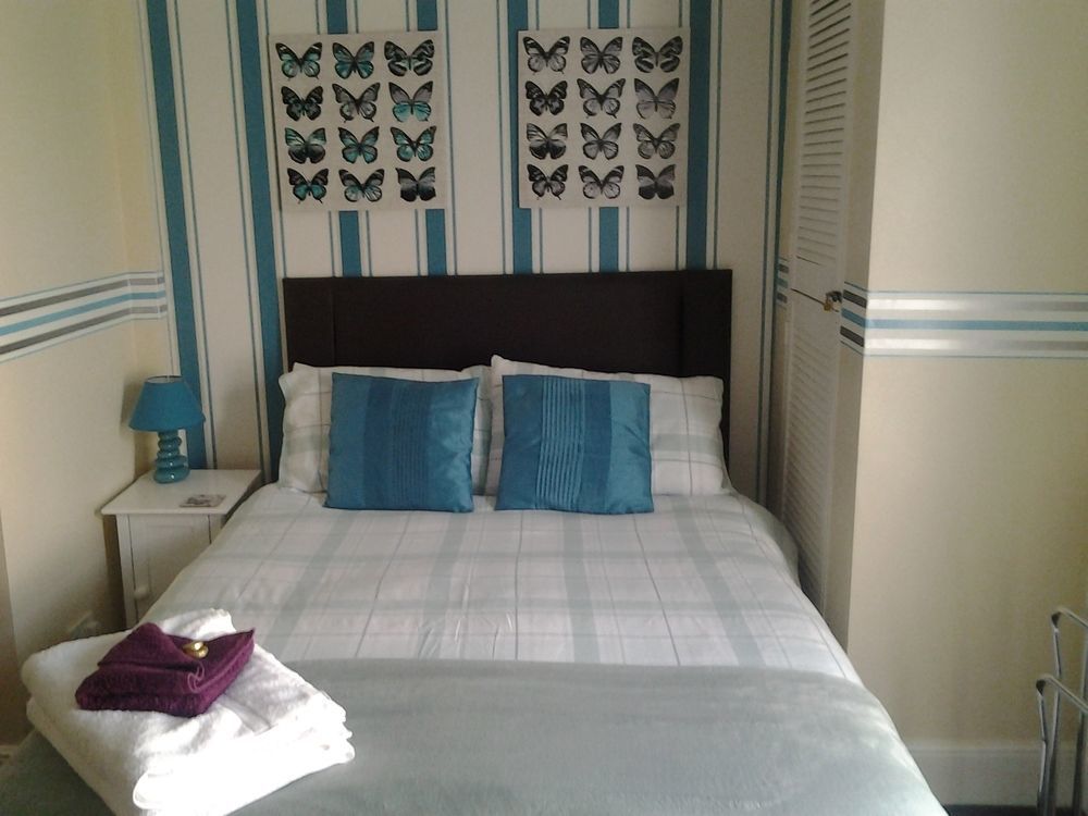 Twin Palms Guesthouse Great Yarmouth Exterior photo