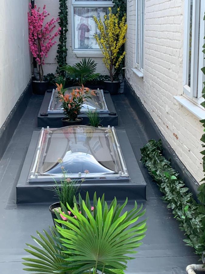 Twin Palms Guesthouse Great Yarmouth Exterior photo
